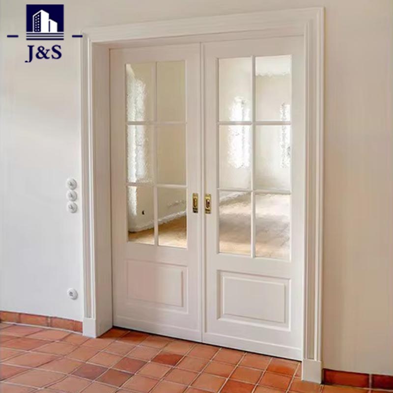 Innerdörr i massivt trä